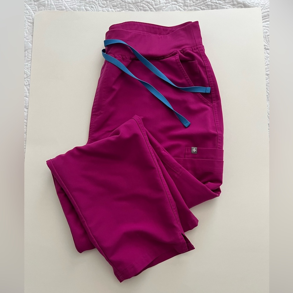 FIGS Yola high waisted skinny scrub pants